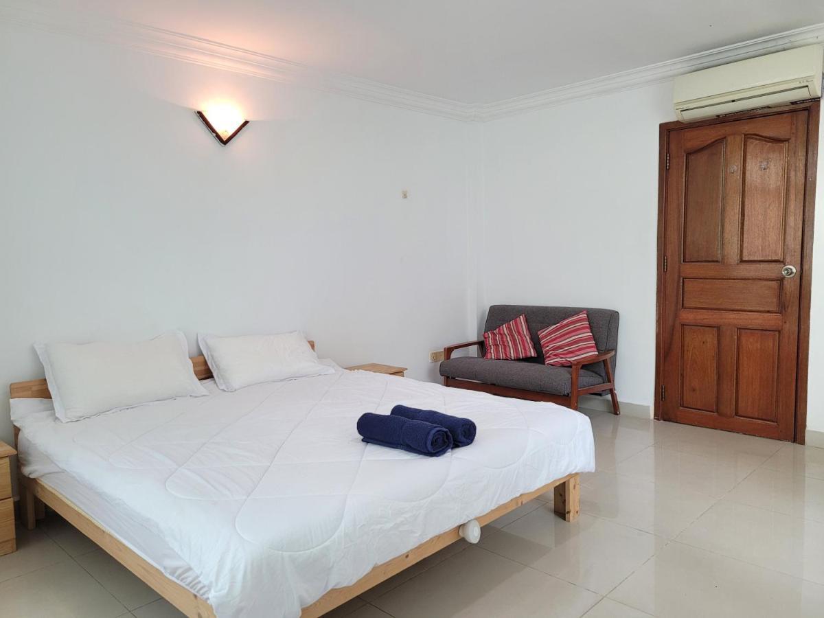 Yana House Phnom Penh酒店 外观 照片