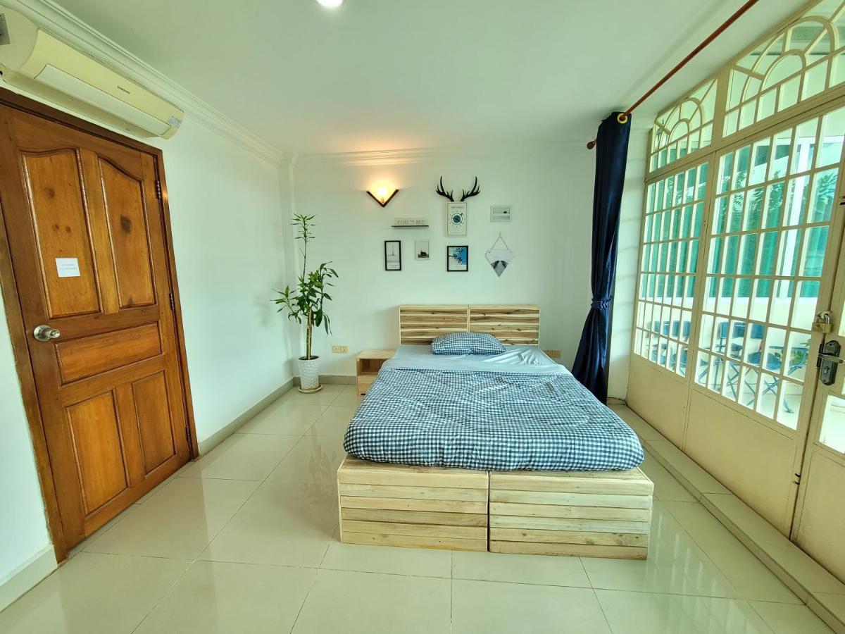Yana House Phnom Penh酒店 外观 照片