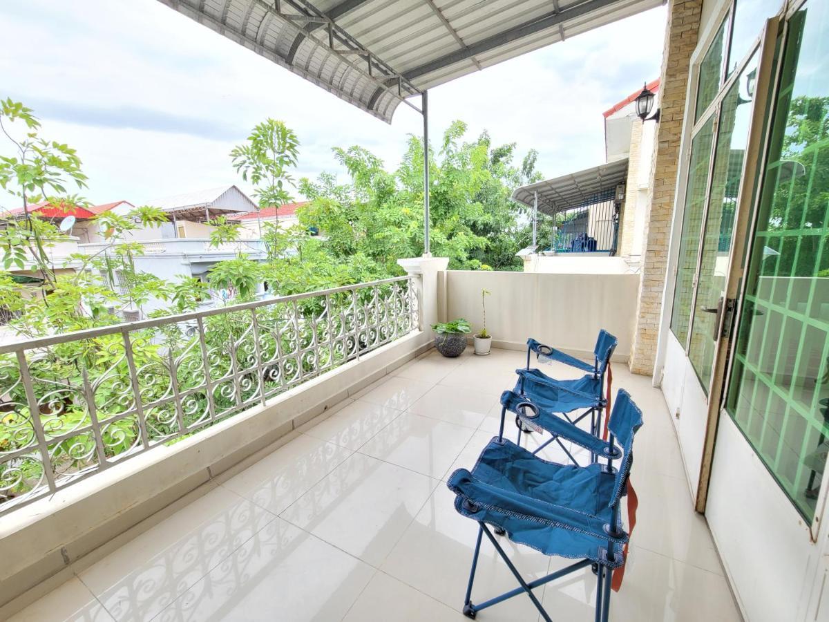 Yana House Phnom Penh酒店 外观 照片
