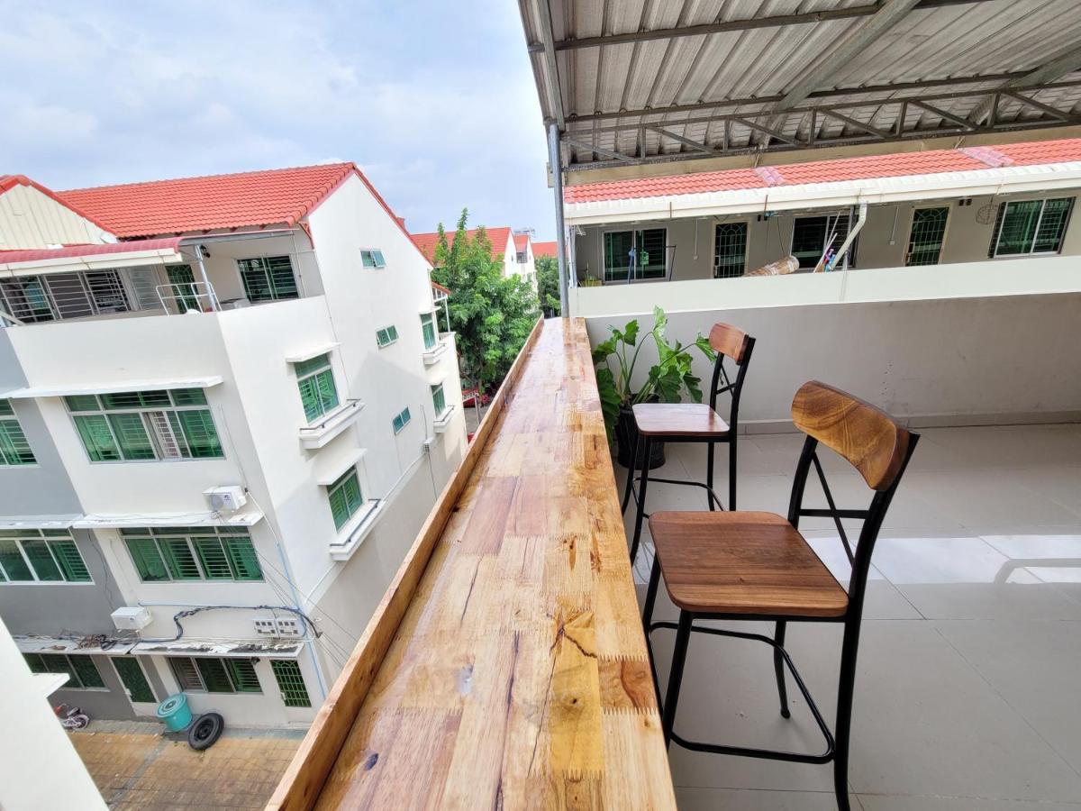 Yana House Phnom Penh酒店 外观 照片